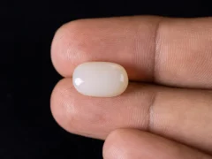 Wearing a 5.53 ratti shukra ratna (Australian Opal) for astrology