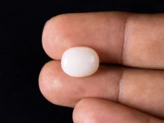 Certified natural doodhiya patthar 5.99 ratti (5.45 carat) back view