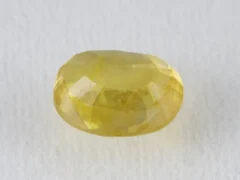 Back view of a 4.46 ratti natural pukhraj gemstone