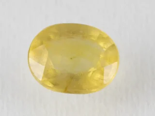 4.68 ratti pukhraj stone