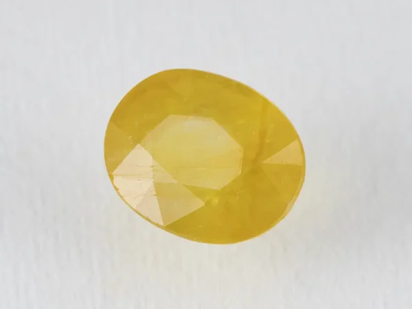 7.68 ratti pukhraj stone