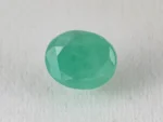 Brazilian Emerald 3.9 Carat (4.29 Ratti) Panna Stone top view — Sapota, vivid green oval