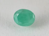 Brazilian Emerald 3.9 Carat (4.29 Ratti) Panna Stone top view — Sapota, vivid green oval