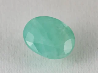 Brazilian Emerald 5.1 Carat (5.60 Ratti) Panna Stone top view — Sapota, vivid green oval