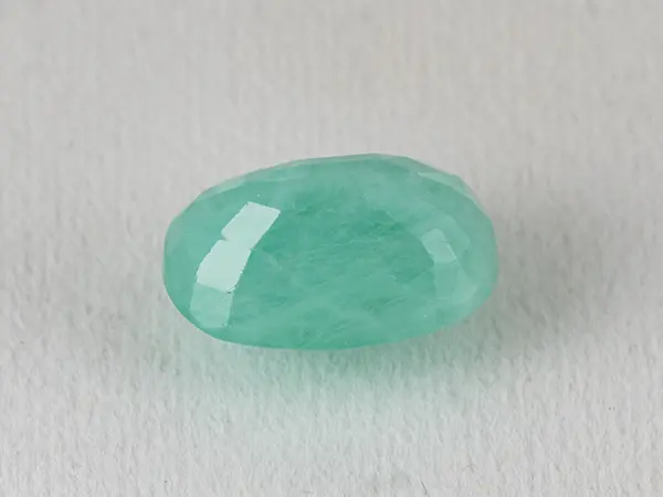 Brazilian Emerald 5.6 Carat (6.15 Ratti) Panna Stone — Sapota 2 Natural Panna with even green tone; 13.9 × 9.1 × 6.6 mm
