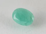 Brazilian Emerald 5.8 Carat (6.37 Ratti) Panna Stone top view — Sapota, vivid green oval