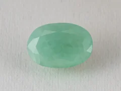 Brazilian Emerald 6.2 Carat (6.81 Ratti) Panna Stone top view — Sapota, vivid green oval
