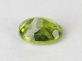 Peridot Stone 5.2 Carat (5.71 Ratti) pavilion facets and symmetry view