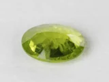 Peridot Stone 5.94 Carat (6.53 Ratti) back view with pavilion facets and symmetry