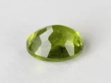 Peridot Stone 7.21 Carat (7.92 Ratti) back view with pavilion facets and symmetry