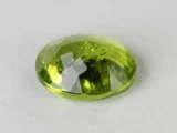 Peridot Stone 7.48 Carat (8.22 Ratti) back view with pavilion facets and symmetry