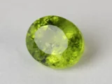 Peridot Stone 9.27 Carat (10.19 Ratti) side profile showing crown height and depth
