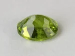 Peridot Stone 9.27 Carat (10.19 Ratti) pavilion facets and symmetry view