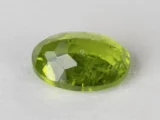Peridot Stone 9.28 Carat (10.20 Ratti) back view with pavilion facets and symmetry