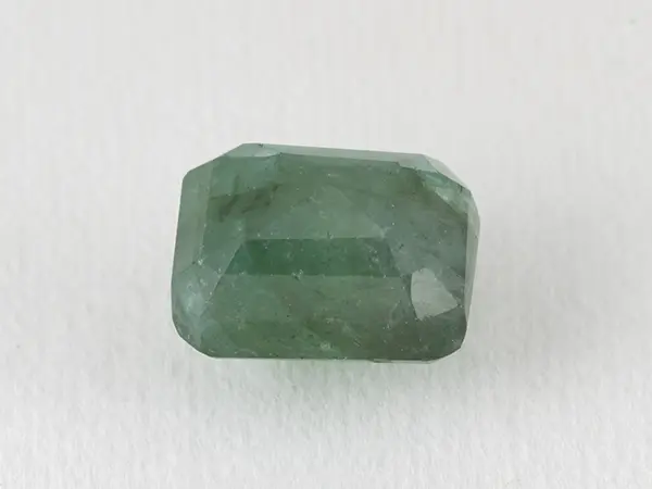 Zambian Emerald 5.42 Carat (5.96 Ratti) Panna Stone 2 Zambian Emerald 5.42 Carat (5.96 Ratti) Panna Stone back view with pavilion facets and symmetry