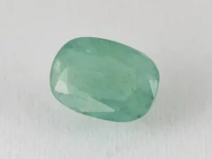 Zambian Emerald 6.45 Carat (7.09 Ratti) Panna Stone top view, vivid green oval