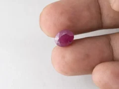 Bangkok Ruby Stone (Manik) 3.4 Carat (3.74 Ratti) in hand for real size and colour reference