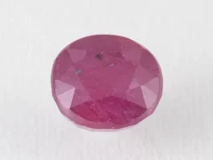 Bangkok Ruby Stone (Manik) 8.75 Carat (9.62 Ratti) top view, natural red oval cut gemstone