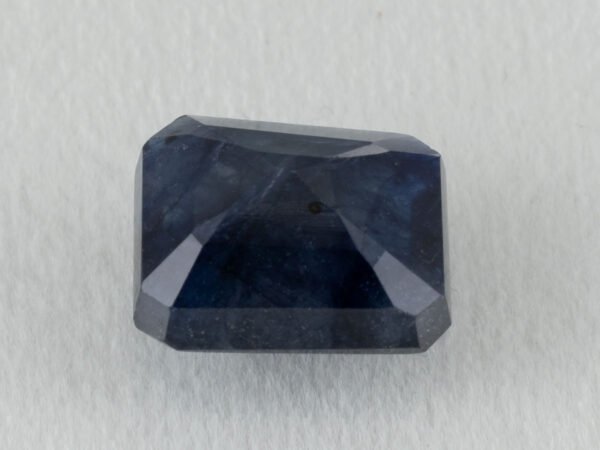 Bangkok Blue Sapphire Neelam 6.22 Carat back view pavilion facets visible