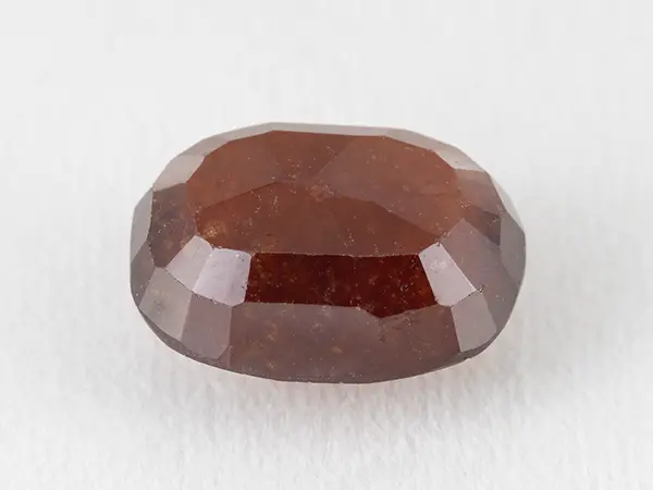 African Gomed Stone 11.6 Carat (12.75 Ratti) Natural Certified Hessonite 3 Natural Gomed 11.6 Carat back view showing pavilion facets.