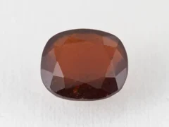 African Gomed Hessonite 8.7 Carat natural stone with brown colour, oval cut.