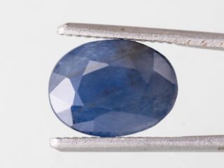 natural African blue sapphire Neelam 4.39 carat oval close-up loose stone