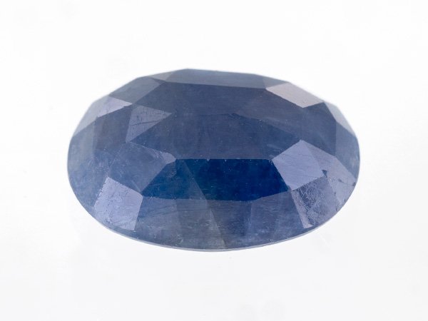 African blue sapphire 6.01 carat oval back pavilion Neelam