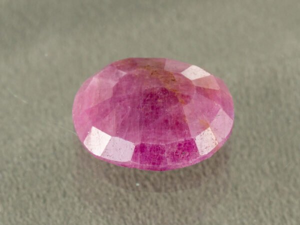 African Ruby 11.55 Carat back profile showing polished underside