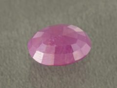African Ruby 4.38 Carat back profile showing polished underside
