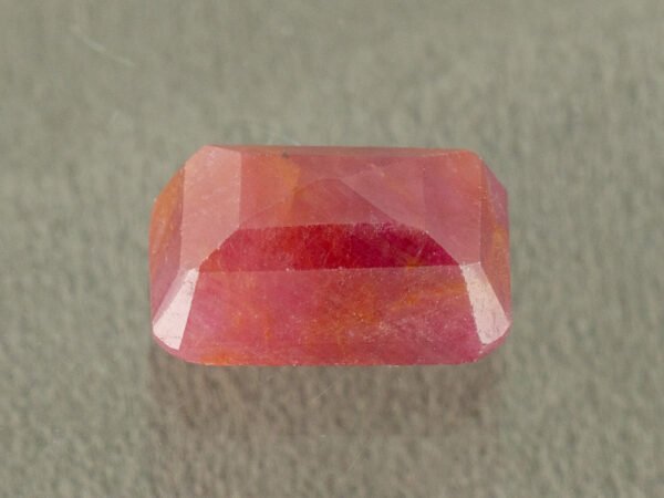African Ruby 6.83 Carat back profile showing polished underside