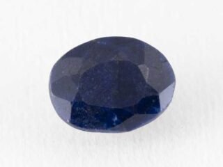 Bangkok blue sapphire neelam 2.85 carat loose stone close-up deep navy blue