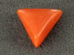 italian red coral moonga 4.33 carat back profile triangle gemstone