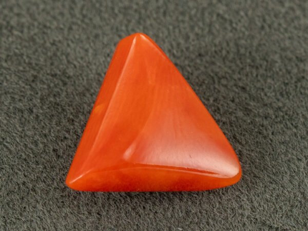 italian red coral moonga 4.34 carat main view triangle cabochon gemstone