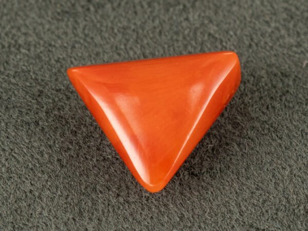 italian red coral moonga 4.34 carat back profile triangle gemstone
