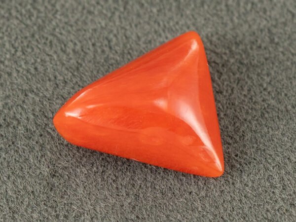 italian red coral moonga 4.39 carat main view triangle cabochon gemstone