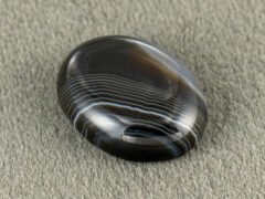 Sulemani Hakik 10.30 Carat side profile showing 5 mm domed cabochon