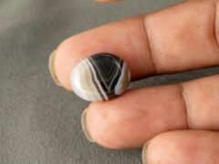 Natural Sulemani Hakik Agate Stone 10.67 Carat in-hand size