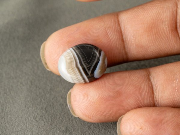 Natural Sulemani Hakik Agate Stone 10.67 Carat in-hand size