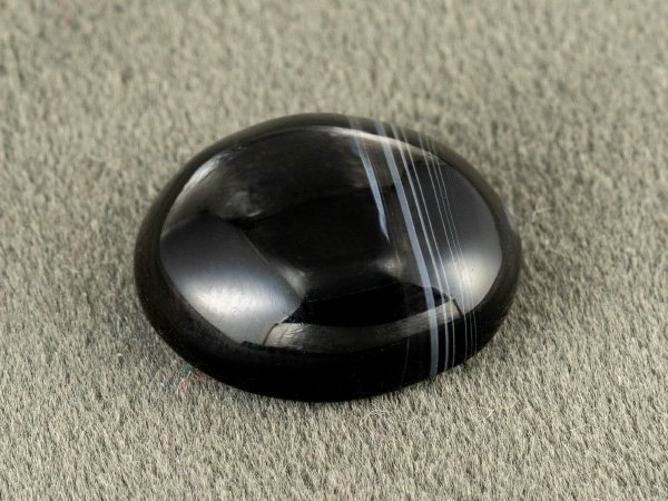Natural Sulemani Hakik 11.88 Carat Agate Stone main view with natural banding