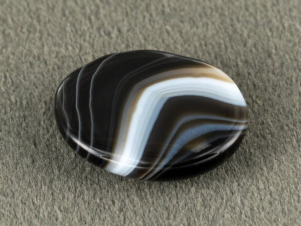 Natural Sulemani Hakik Agate Stone 13.70 Carat back face