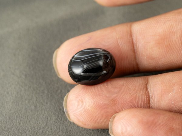 Natural Sulemani Hakik Agate Stone 14.35 Carat in-hand display