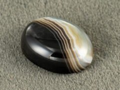 Sulemani Hakik 16.50 Carat side profile showing 6.3 mm cabochon depth