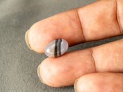 Natural Sulemani Hakik Agate Stone 5.22 Carat in-hand size