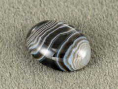 Sulemani Hakik 6.81 Carat side profile showing 5.1 mm domed cabochon