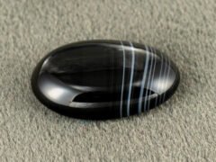 Natural Sulemani Hakik 7.26 Carat Agate Stone main view with natural banding