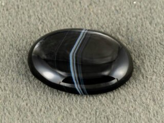 Natural Sulemani Hakik 7.66 Carat Agate Stone main view with natural banding