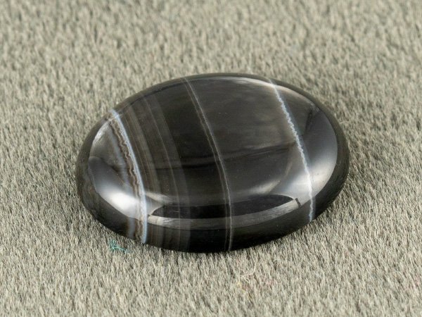 Natural Sulemani Hakik 7.92 Carat Agate Stone main view with natural banding