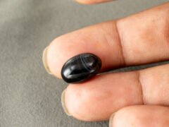 Natural Sulemani Hakik Agate Stone 8.22 Carat in-hand size