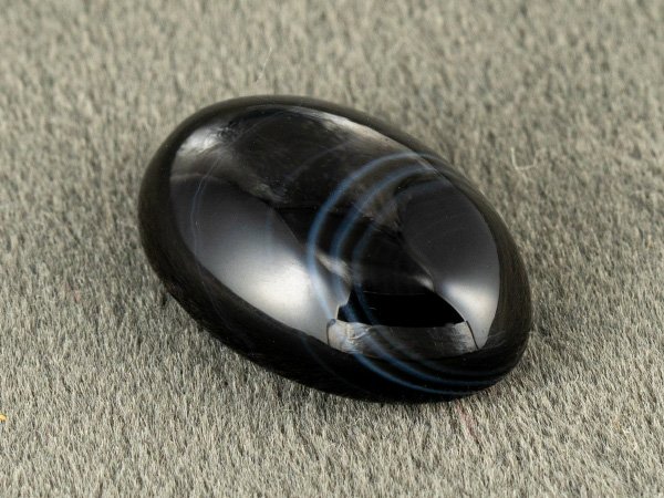 Natural Sulemani Hakik Agate Stone 8.22 Carat side profile