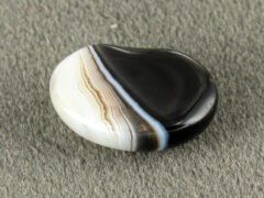 Sulemani Hakik 8.31 Carat back view showing flat underside and banding